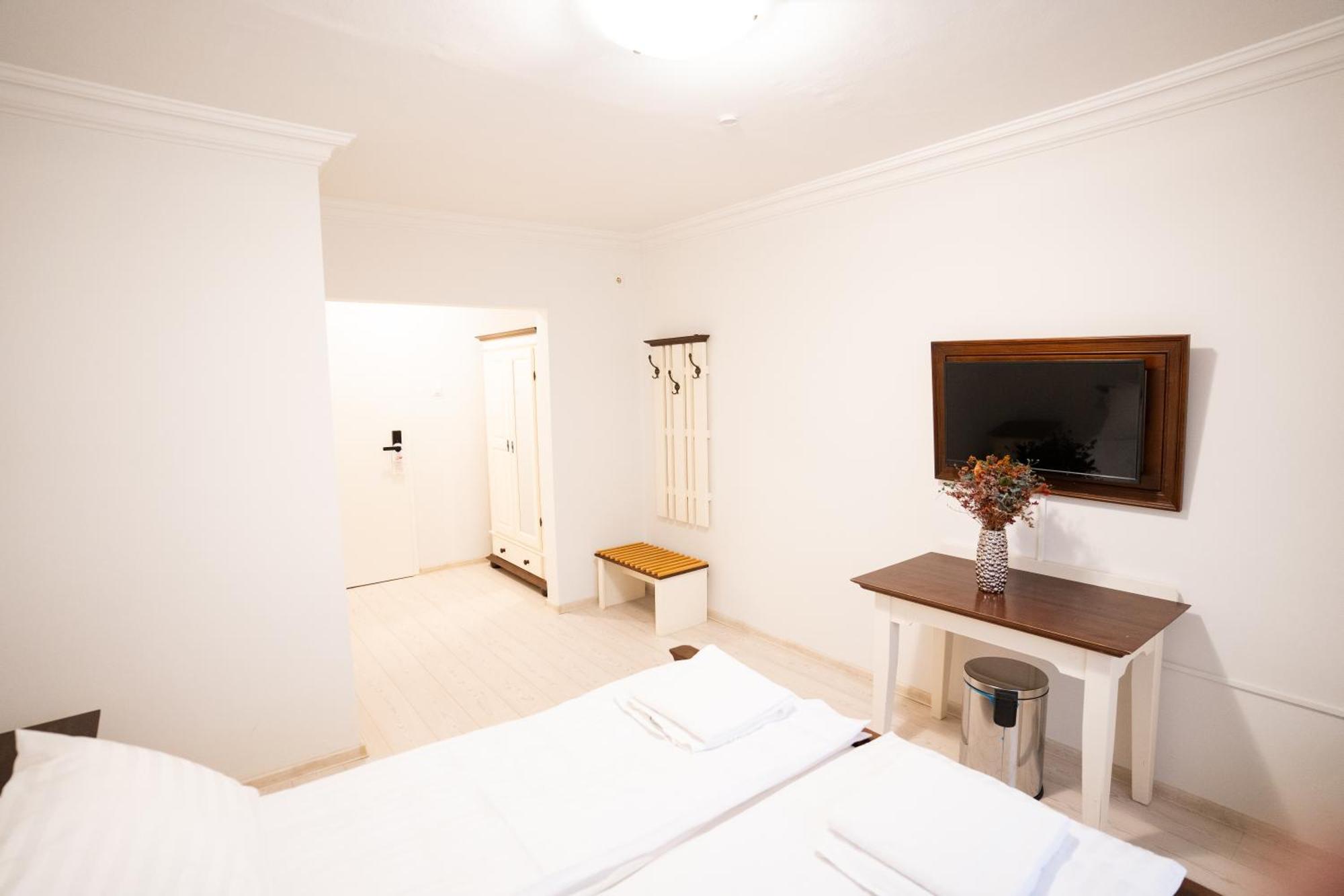 Hotel Royal Plaza By Timhotels Timişoara Exterior foto