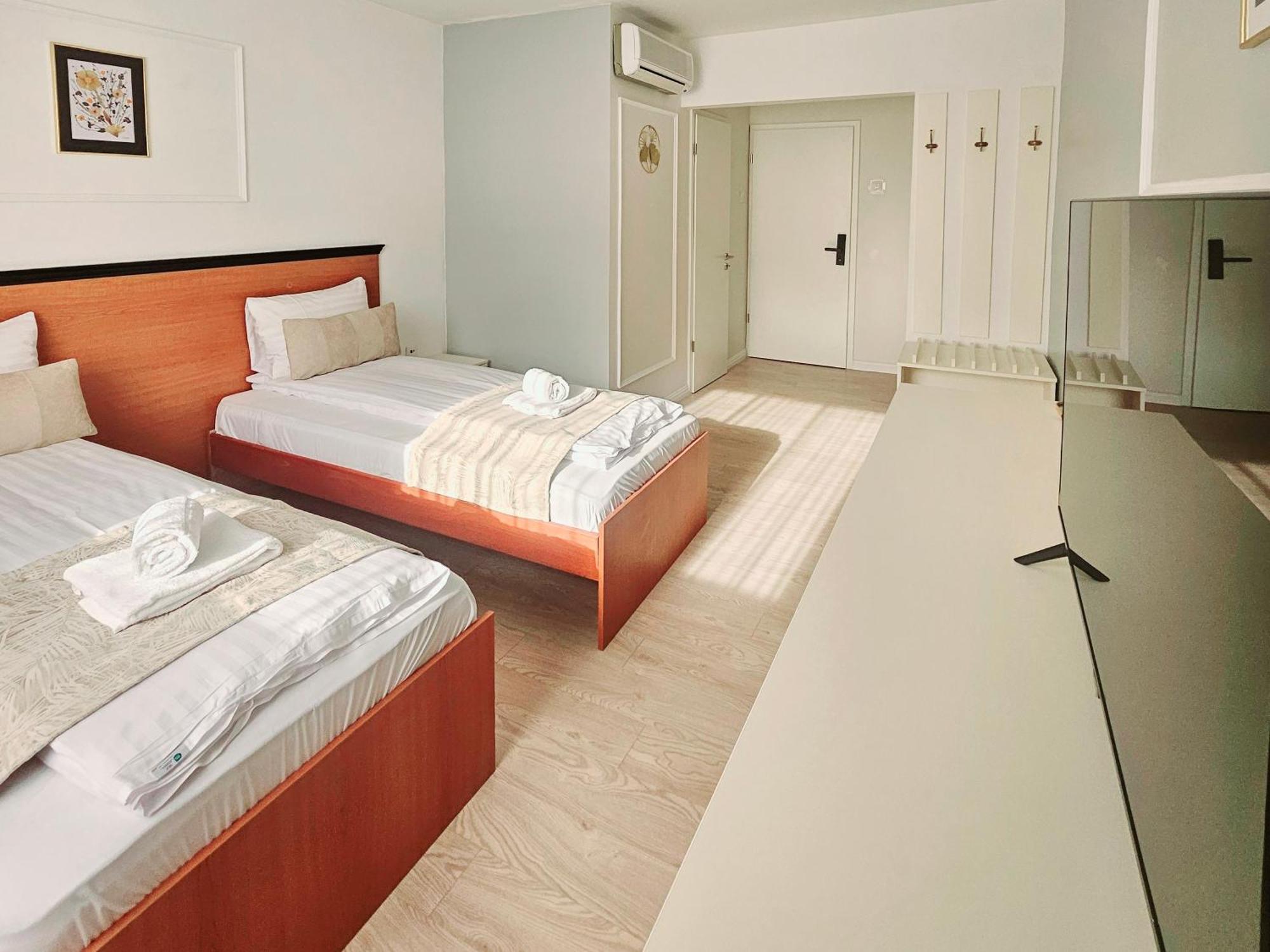 Hotel Royal Plaza By Timhotels Timişoara Exterior foto